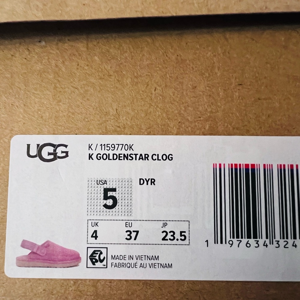 UGG Clogs - Picture 5 of 5